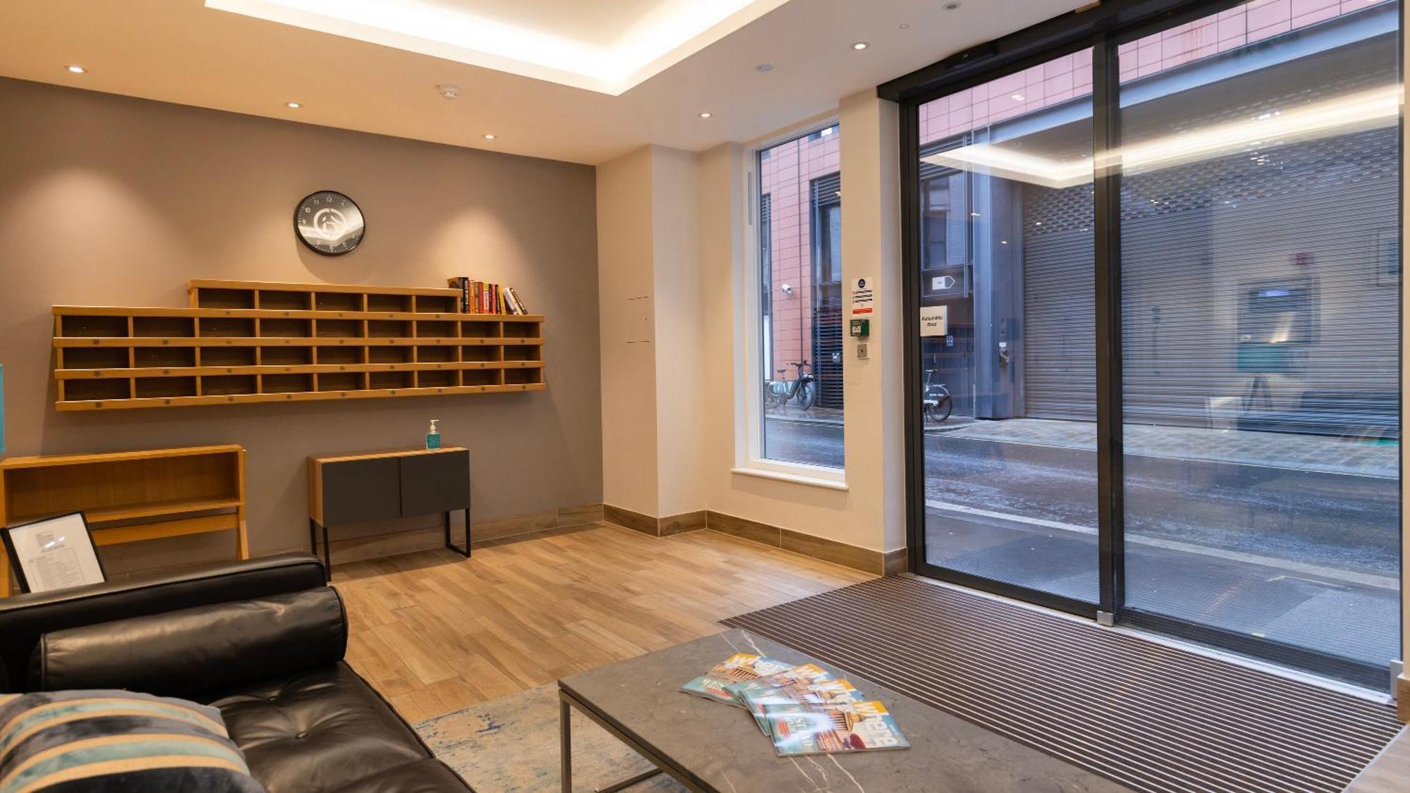 Barbican Serviced Apartments By Lovelystay Londra Exterior foto