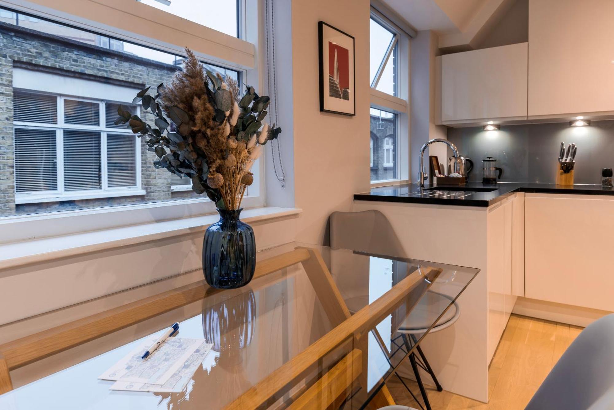 Barbican Serviced Apartments By Lovelystay Londra Exterior foto
